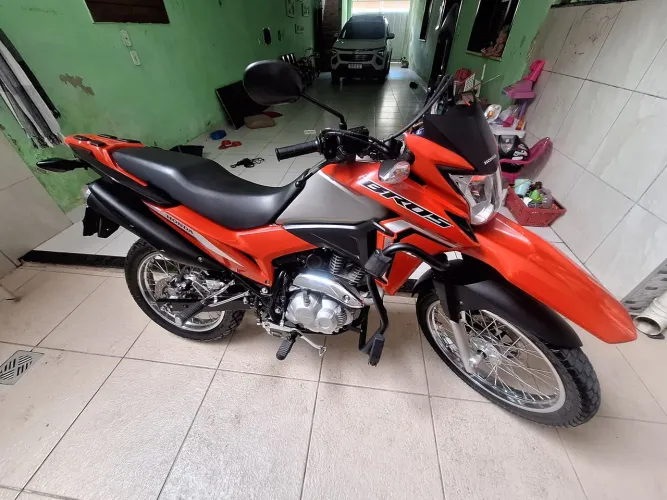 Honda Bros 160cc 2022/2022 - Super Conservada