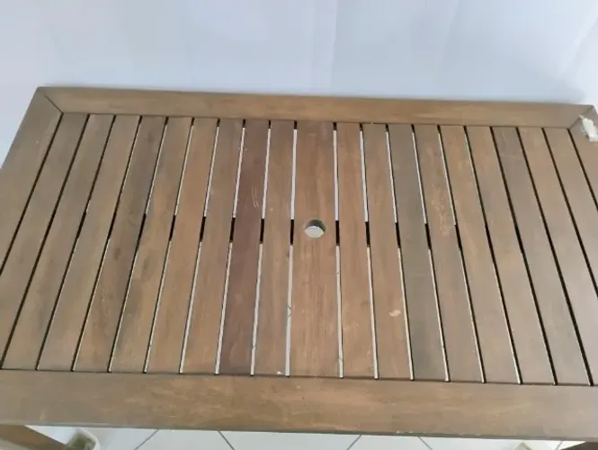 VENDO MESA DE MADEIRA ( USADA EM BOM ESTADO )