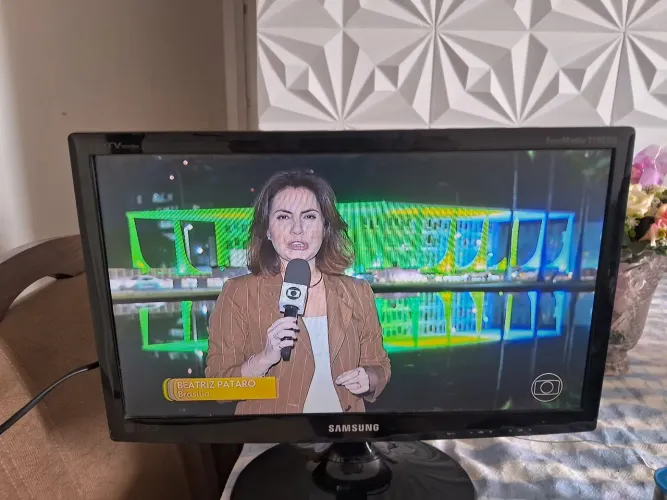 Tv/monitor 19 polegadas
