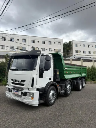 CAMINHÃO À VENDA - IVECO TECTOR 240E22