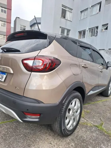 Renault Captur Zen 1.3 TB 16V Flex 5P AUT 2022