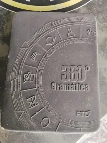 livro didático da FTD intitulado 360° Gramática.