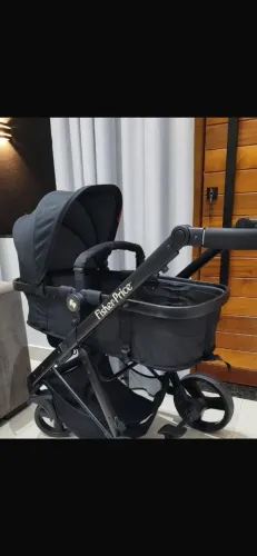 Vendo carrinho de bebê