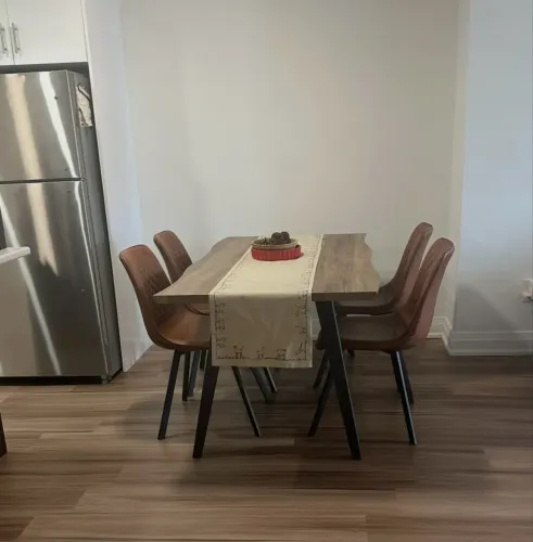 4 cadeiras p mesa de jantar- 4 pés para mesa