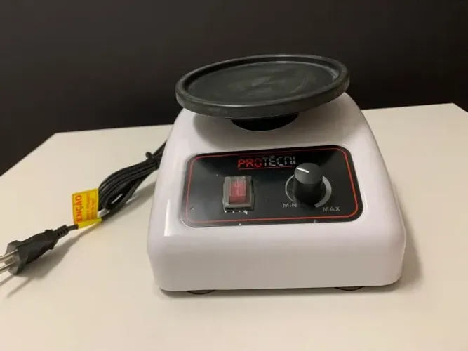 Vibrador de Gesso Protécni.