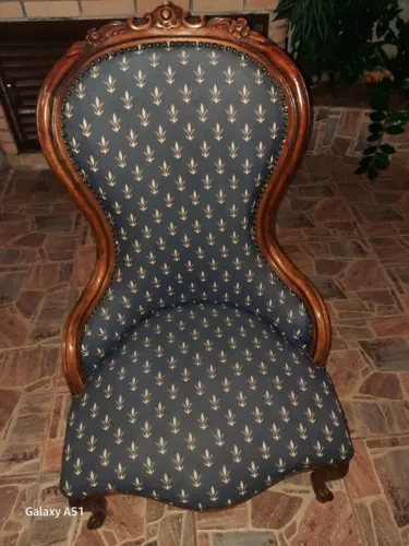Poltrona Vitoriana Antiga Luis XV Madeira Nobre