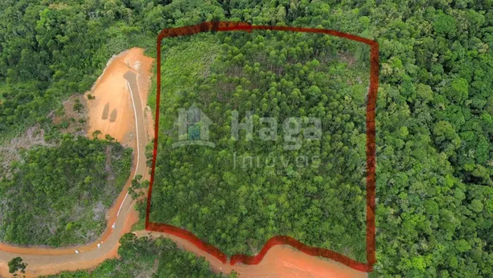 Terreno à venda em Canelinha