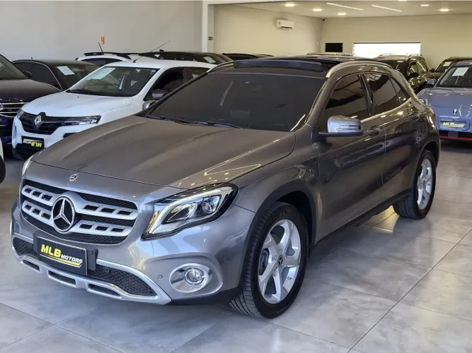 Mercedes-Benz GLA 200 Adv. 1.6/1.6 TB 16V Flex Aut. 2018