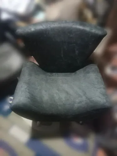 Poltronas Revestida em Suede - Conforto e Elegância