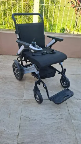 Cadeira de rodas motorizada Dallamed