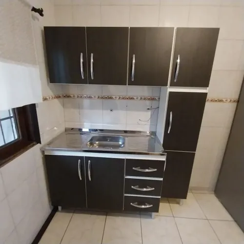 Jogo de cozinha no branco e no preto temos disponível 