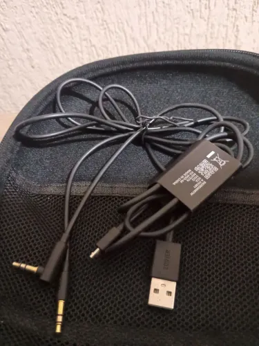 Vendo cabo P2 + carregamento para fone bluetooth edifier w830bt 