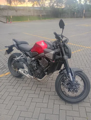 Cb650r ecloutch (5meses de uso)