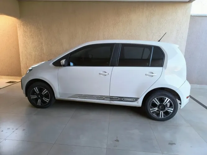 Volkswagen Up! Connect 1.0 TSI Total Flex 12V 5P 2020