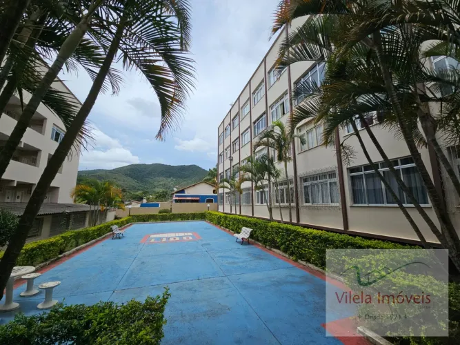 Apartamento em Centro de frente Bloco A no Cond. Lido de 01 quarto com vaga de garagem - M