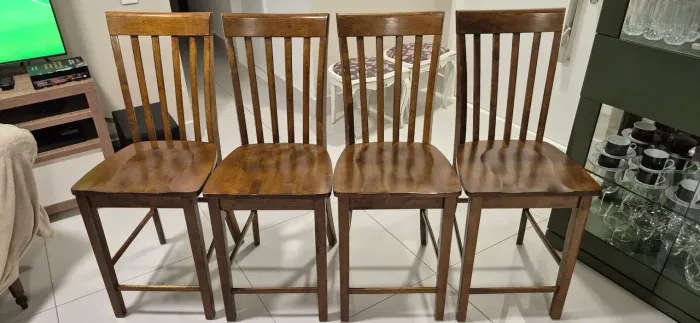 Conjunto de 4 banquetas altas