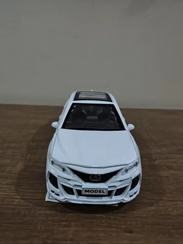 Miniatura colecionável Toyota Corolla escala 1:24
