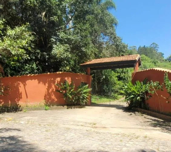 Chácara à venda no bairro Luiz Carlos em Guararema/SP