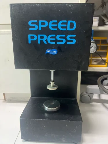 Injetora de cerâmica Speed Press