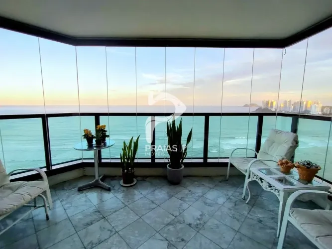 Apartamento com vista para o mar, 3 dormitórios, Pitangueiras, Guarujá