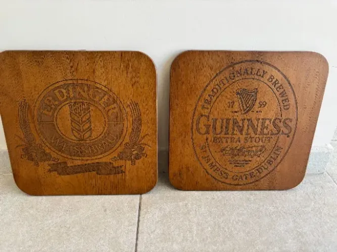 Placas de madeira decorativas - Erdinger e Guinness