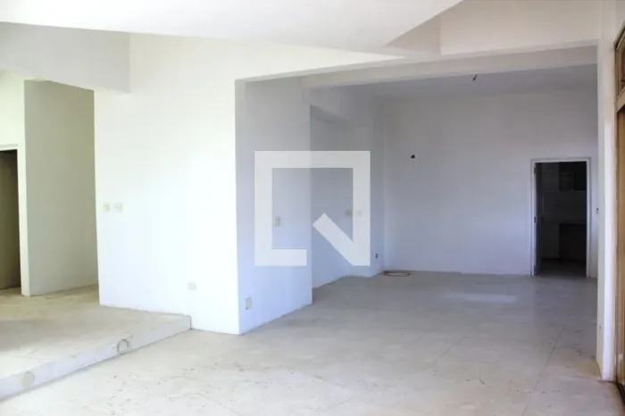 Apartamento à Venda - Santa Cecília, 3 Quartos, 642 m2