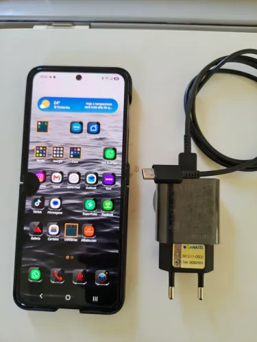 Samsung Z5 Flip (com defeito)