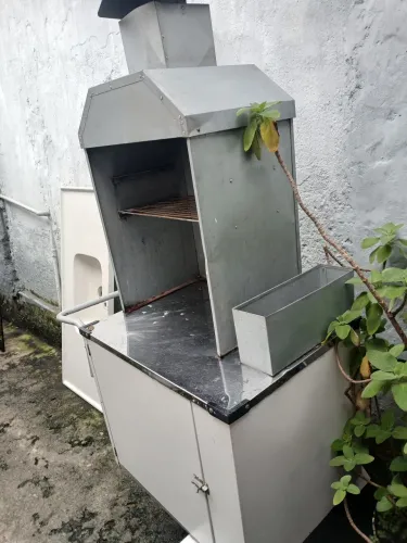 Vende- se carrinho de espeto