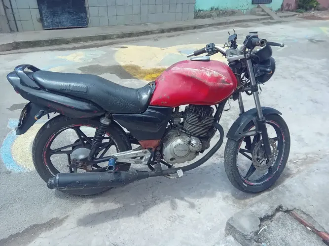 Vendo moto no precinho 
