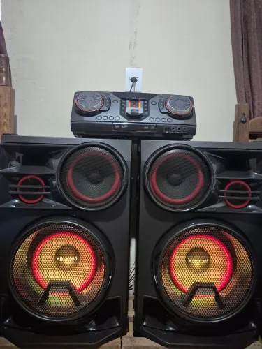 Mini System LG XBOOM CL98 3500W RMS - Potência Absoluta 