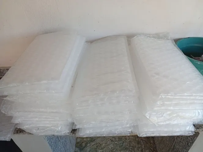 Vendo saco bolha para transporte de garrafas com 50 unidades por apenas 100 reais só hoje!