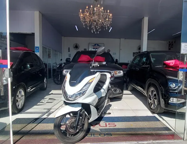 Honda Pcx 160 Abs 2023 impecável ISENTO IPVA IMPECAVEL