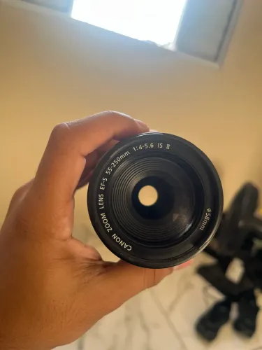 Lente cânon ef 55-250mm, com foco manual e estabilizador!! Pra sair hoje!!