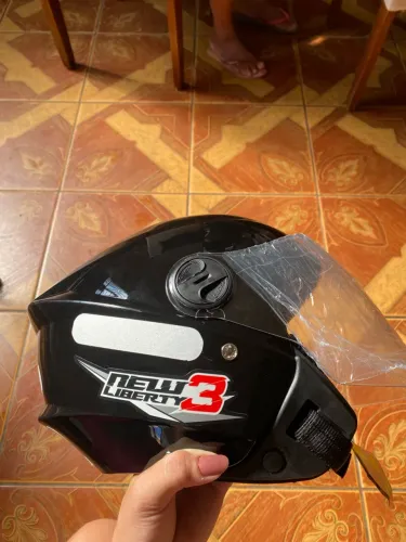 Vendo capacete novo