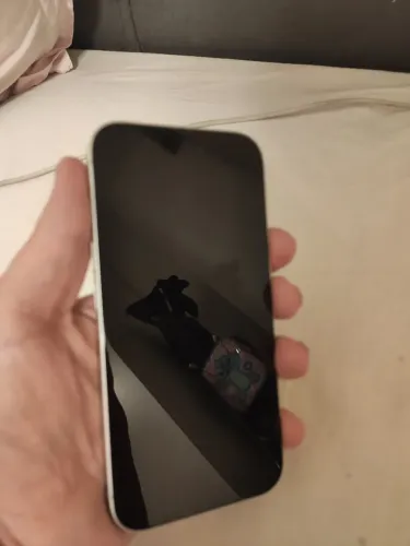 iPhone 16 - 9 meses garantia APPLE