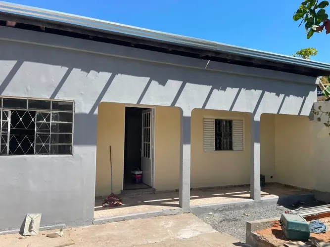 Locação casa no Altos do Coxipo