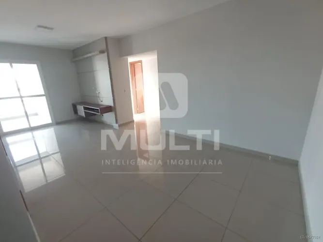 Apartamento - CENTRO