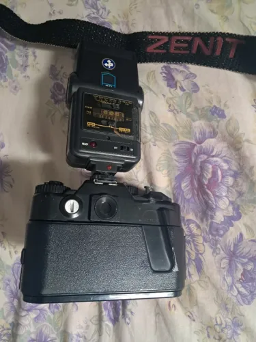 Câmera fotográfica Zenit 122