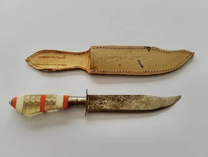 Faca antiga nordestina pequena estilo caroca