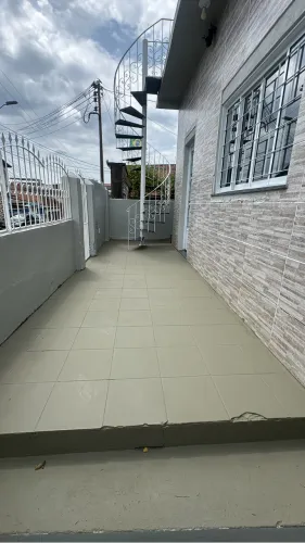 Aluga-se para casal sem filho