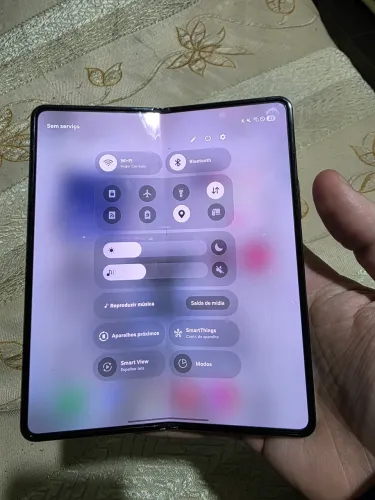 Galaxy Z Fold 4 - Tudo 100% Funcional (Detalhe na Dobradiça)