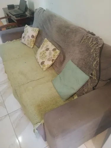 Sofá a venda de 3 lugares