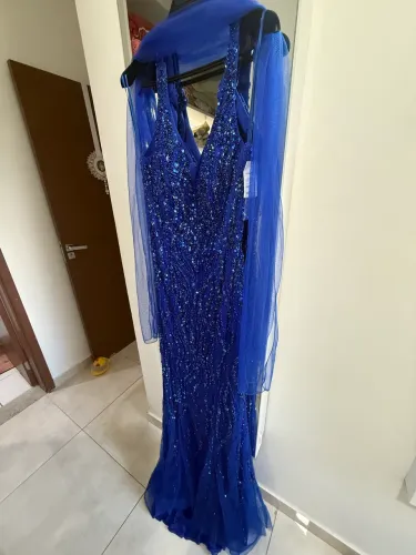 Vestido de Festa Azul Royal Bordado em Pedrarias - Nunca Usado - Tam. 40