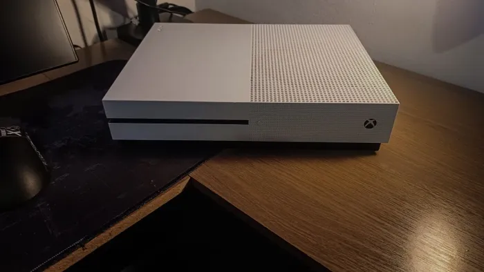 Xbox One S 500gb + controle GameSir G7 SE