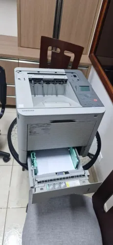Impressora 200 REAIS Samsung ML-5010ND  Laser Monocromática