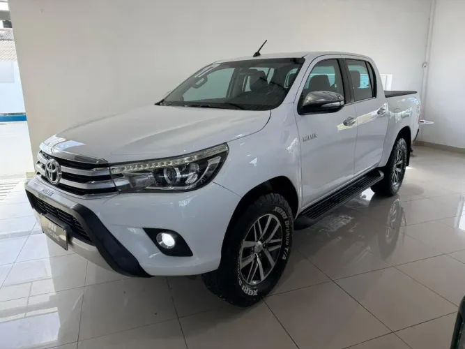 Toyota Hilux CD SRX 4X4 2.8 TDI 16V Diesel Aut. 2017
