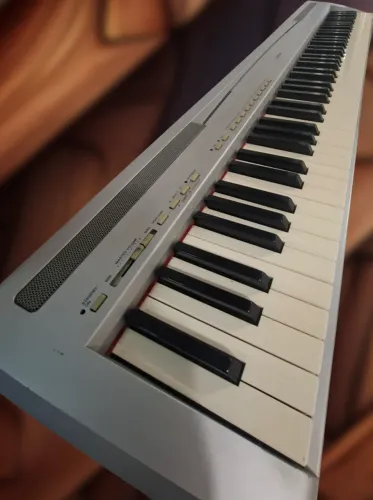 Piano Digital Yamaha P-85