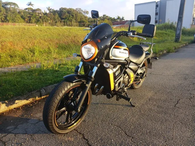 KAWASAKI VULCAN S 650 CAFÉ 