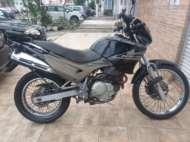 Moto em bom estado 