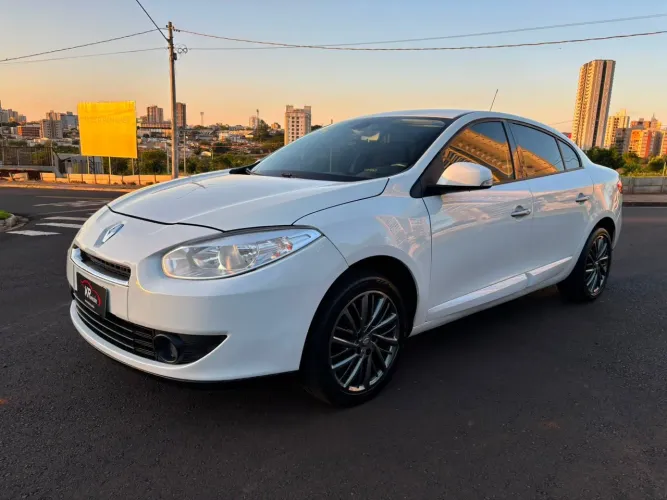 Renault Fluence Sed. Dynamique 2.0 16V Flex Aut. 2014